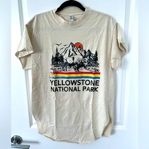 NWOT Pebby Forevee Yellowstone National Park Side Slit Tee sz M
